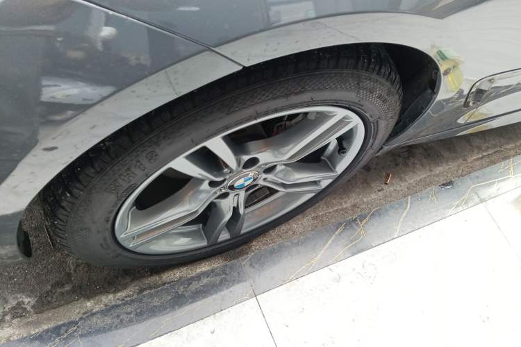 Used BMW 3 Series GT 2019 320i M Sport Left Front Wheel Hub