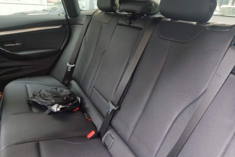 Used BMW 3 Series GT 2019 320i M Sport Package Left Rear Seat