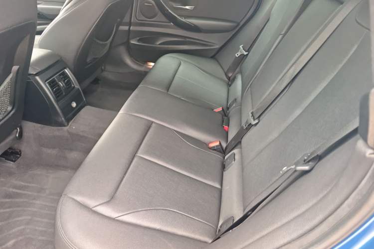 Used BMW 3 Series GT 2019 320i M Sport Package Left Rear Seat