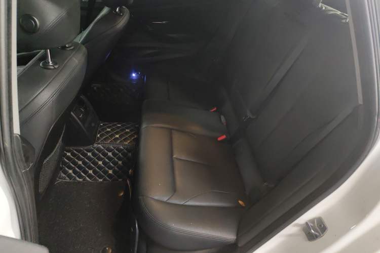 Used BMW 3 Series GT 2019 320i Sport Edition Left Rear Seat