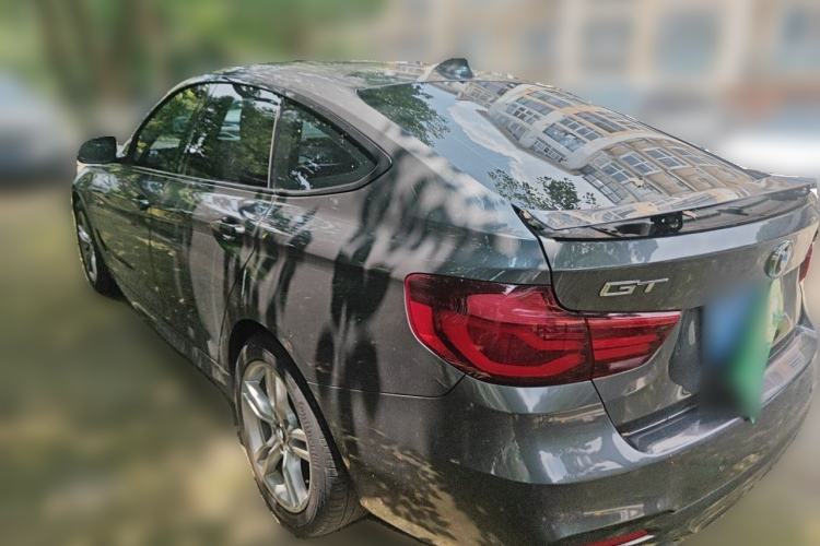 Used BMW 3 Series GT 2019 320i M Sport Package Rear Left 45 Deg