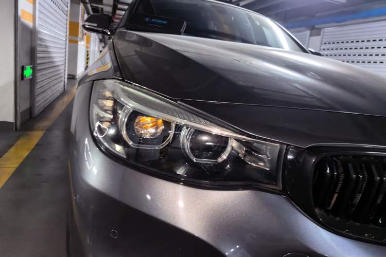 Used BMW 3 Series GT 2019 320i M Sport Right Front Headlight