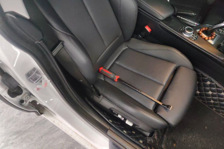 Used BMW 3 Series GT 2019 320i Sport Edition Right Front Seat