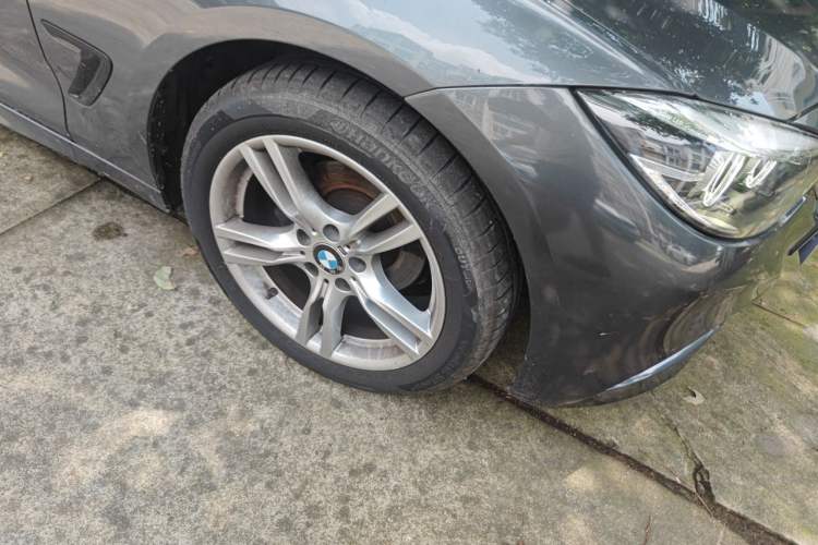 Used BMW 3 Series GT 2019 320i M Sport Package Right Front Wheel Hub