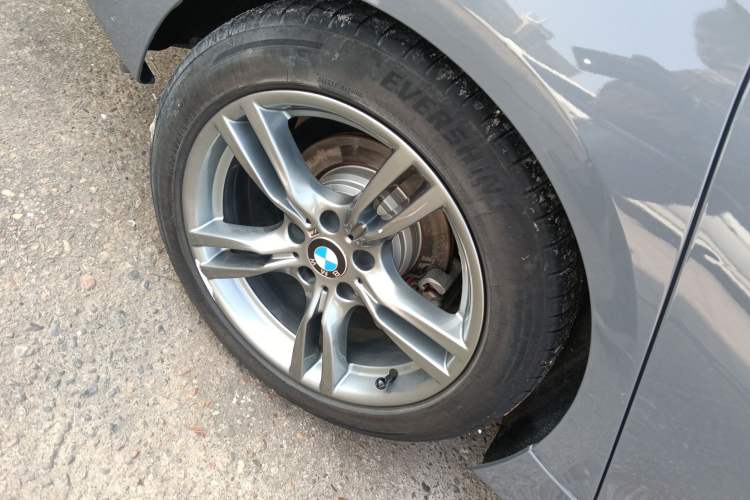 Used BMW 3 Series GT 2019 320i M Sport Right Rear Wheel Hub