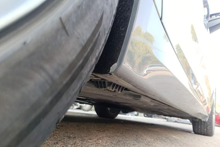 Used BMW 3 Series GT 2019 320i M Sport Right Side Sill