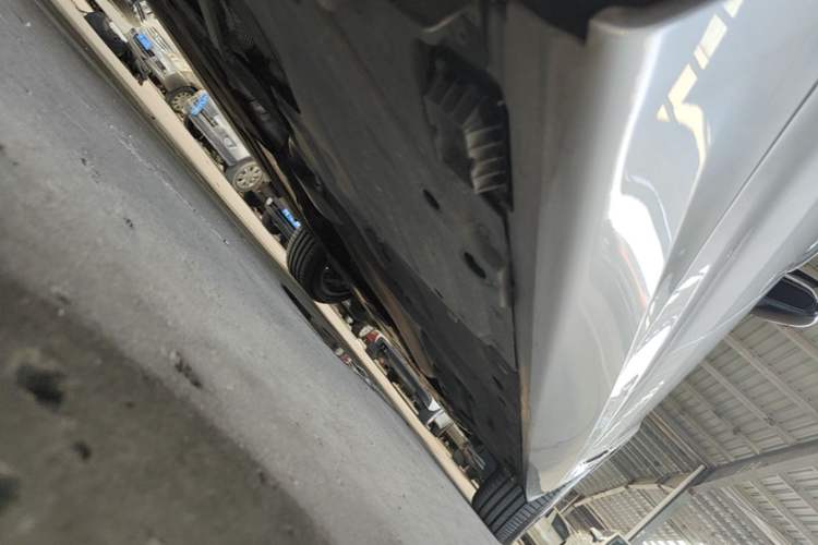 Used BMW 3 Series GT 2019 320i M Sport Night Edition Right Side Sill
