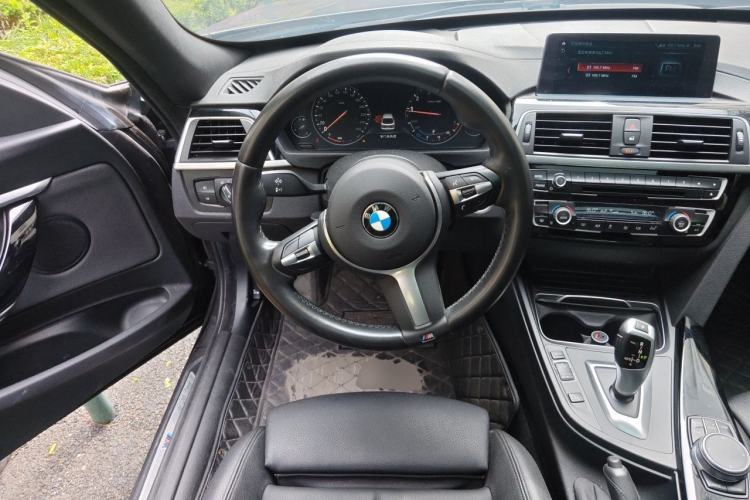 Used BMW 3 Series GT 2019 320i M Sport Package Steering Wheel