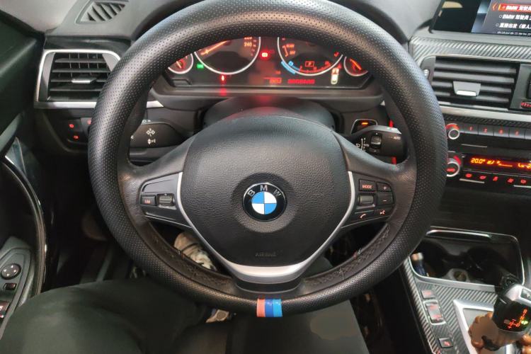 Used BMW 3 Series GT 2019 320i Sport Edition Steering Wheel
