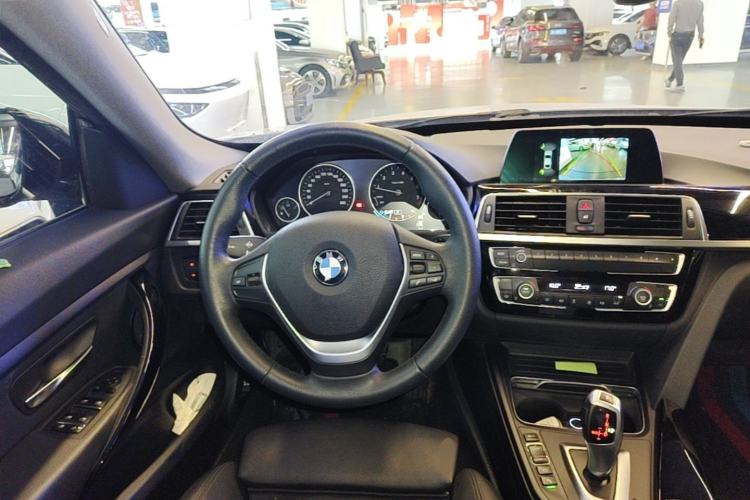 Used BMW 3 Series GT 2019 320i Sport Edition Steering Wheel