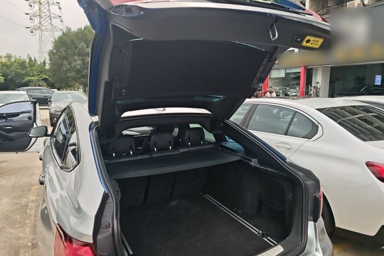 Used BMW 3 Series GT 2019 320i M Sport Package Trunk