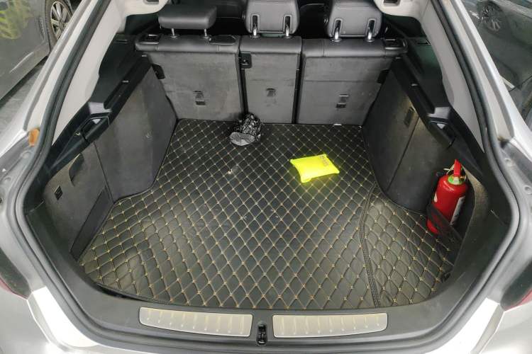 Used BMW 3 Series GT 2019 320i Sport Edition Trunk