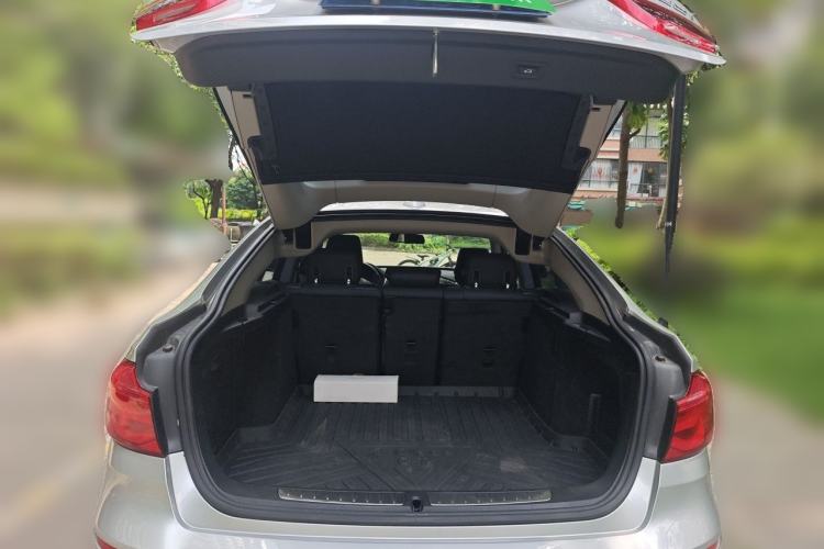 Used BMW 3 Series GT 2019 320i Sport Edition Trunk