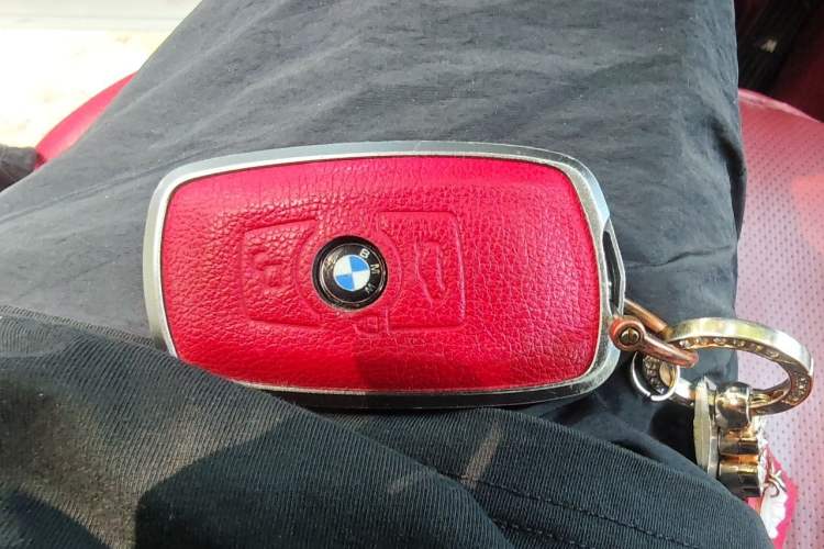 Used BMW 3 Series GT 2019 320i Sport Edition Vehicle Key