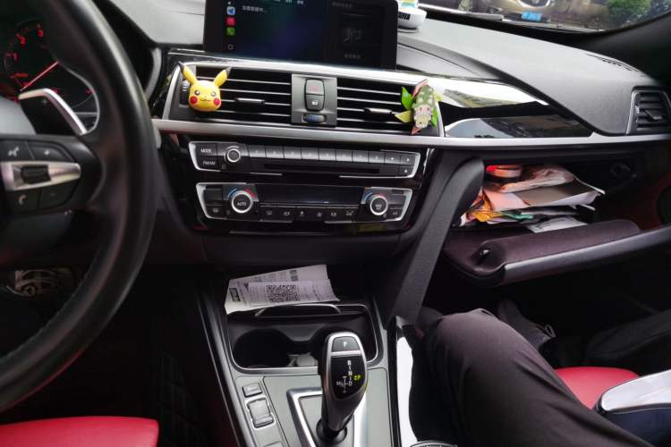 Used BMW 3 Series GT 2019 320i M Sport Night Edition Audio And AC Panel