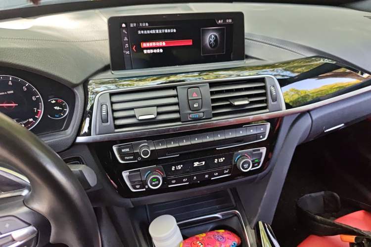 Used BMW 3 Series GT 2019 320i M Sport Night Edition Audio And AC Panel