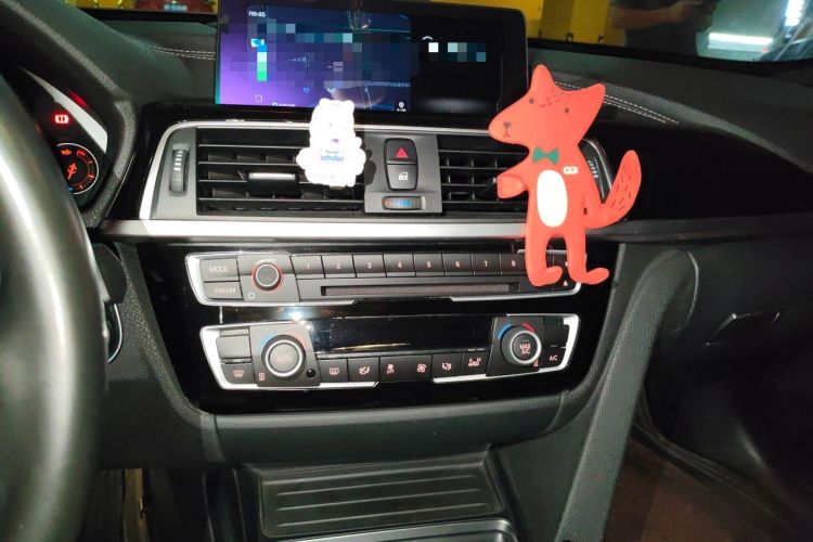 Used BMW 3 Series GT 2019 320i M Sport Night Edition Audio And AC Panel