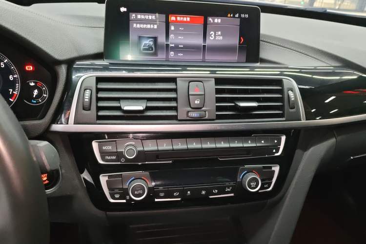 Used BMW 3 Series GT 2019 320i M Sport Package Audio And AC Panel