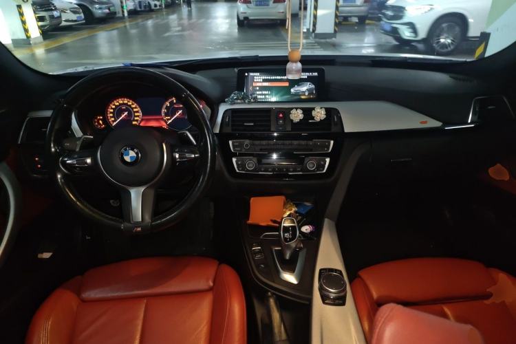 Used BMW 3 Series GT 2019 320i M Sport Center Console