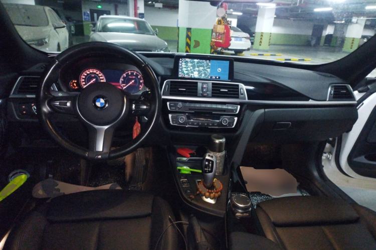 Used BMW 3 Series GT 2019 320i M Sport Package Center Console
