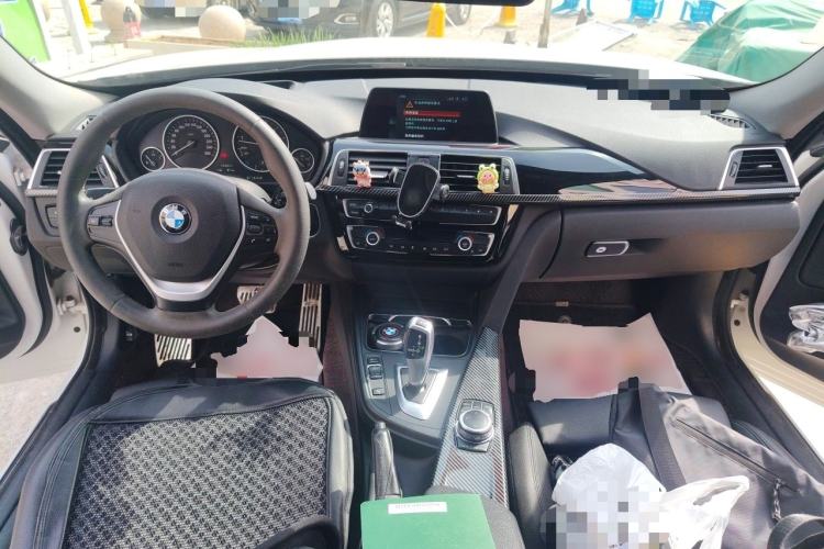 Used BMW 3 Series GT 2019 320i Sport Edition Center Console
