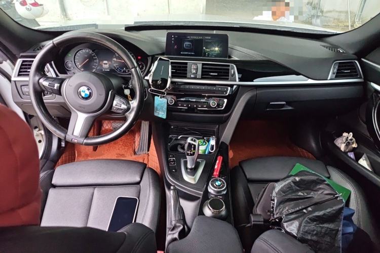Used BMW 3 Series GT 2019 320i M Sport Package Center Console
