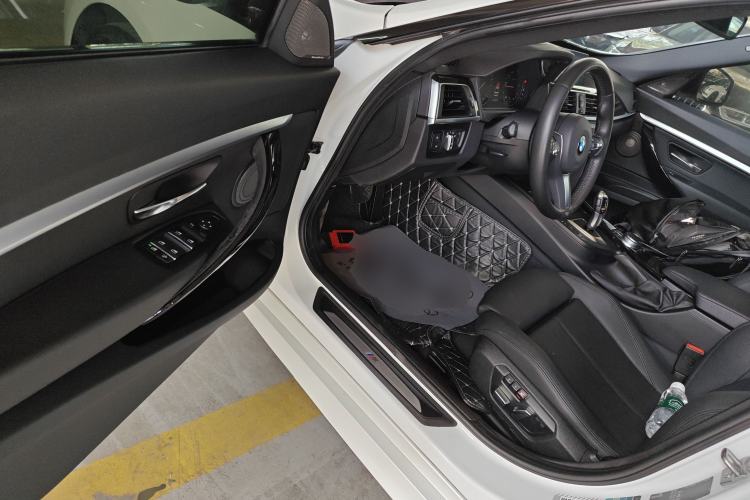 Used BMW 3 Series GT 2019 320i M Sport Package Driver Seat