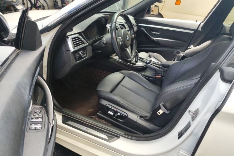 Used BMW 3 Series GT 2019 320i M Sport Package Driver Seat
