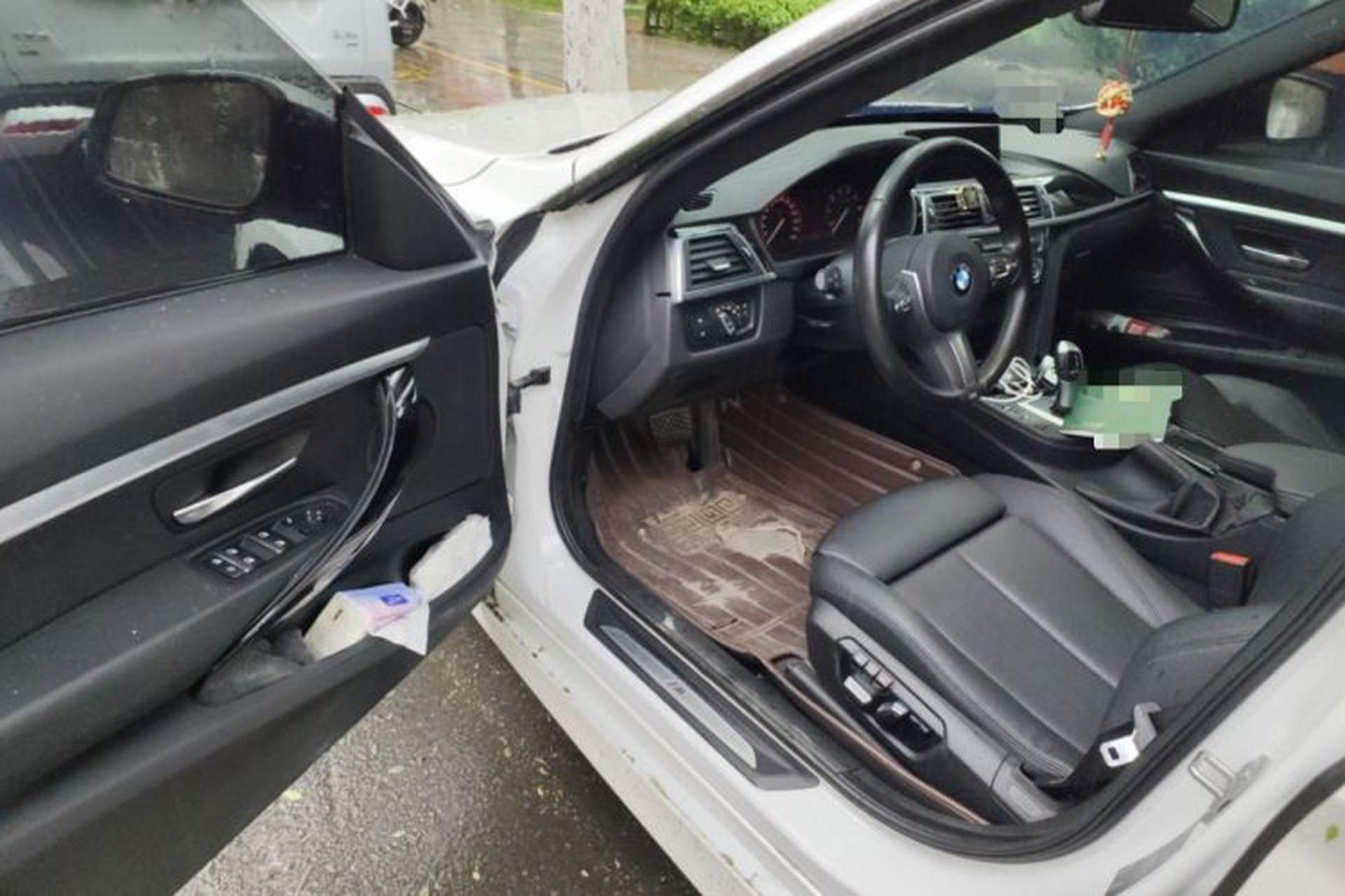Used BMW 3 Series GT 2019 320i M Sport Package Driver Seat