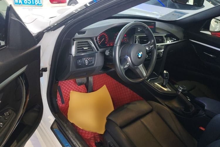 Used BMW 3 Series GT 2019 320i M Sport Package Driver Seat
