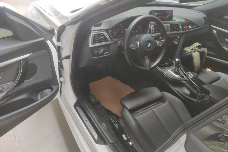Used BMW 3 Series GT 2019 320i M Sport Package Driver Seat
