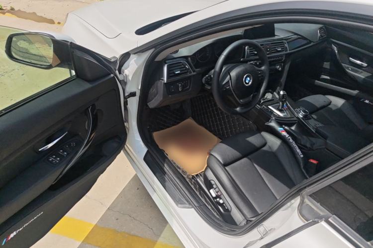 Used BMW 3 Series GT 2019 320i Sport Edition Driver Seat