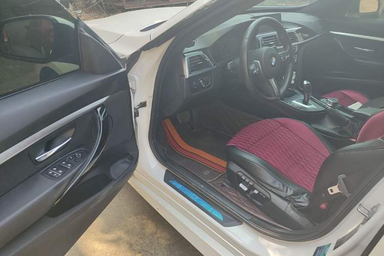 Used BMW 3 Series GT 2019 320i M Sport Package Driver Seat