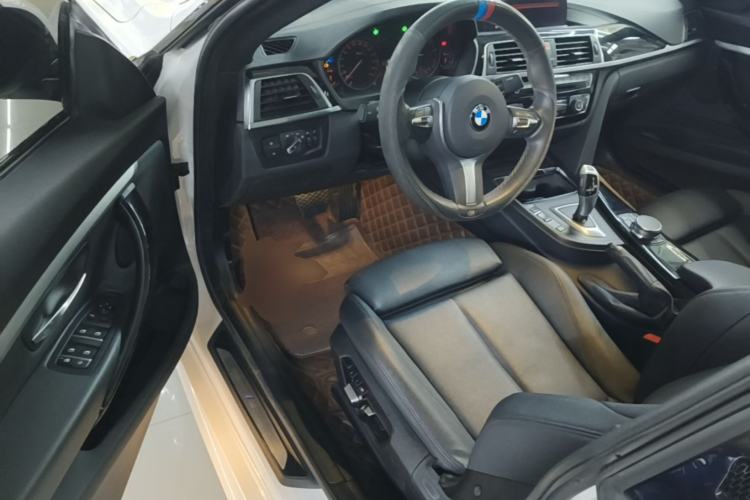 Used BMW 3 Series GT 2019 320i M Sport Package Driver Seat