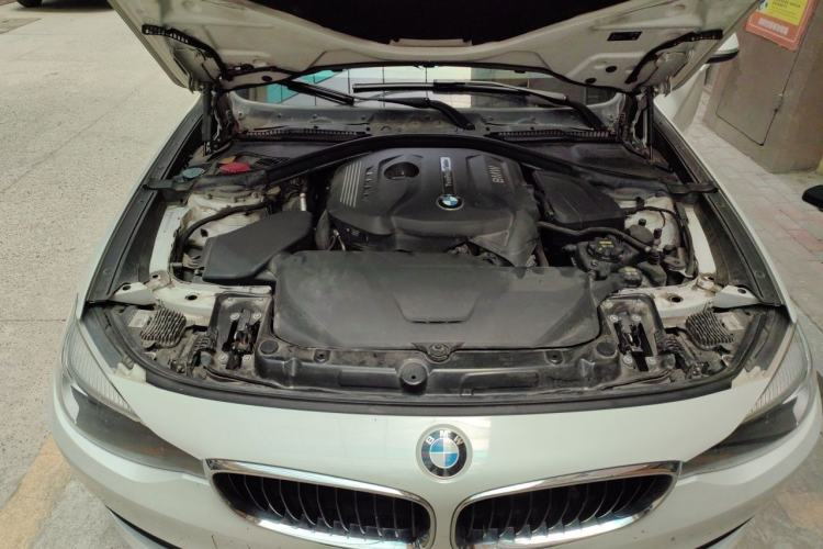 Used BMW 3 Series GT 2019 320i Sport Edition Engine Bay