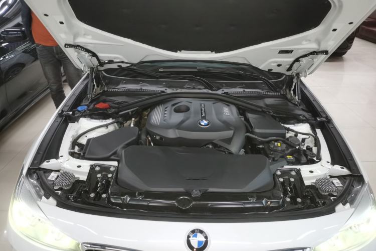 Used BMW 3 Series GT 2019 320i M Sport Package Engine Bay