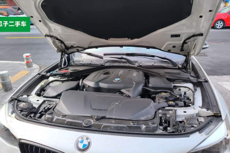 Used BMW 3 Series GT 2019 320i M Sport Engine Bay