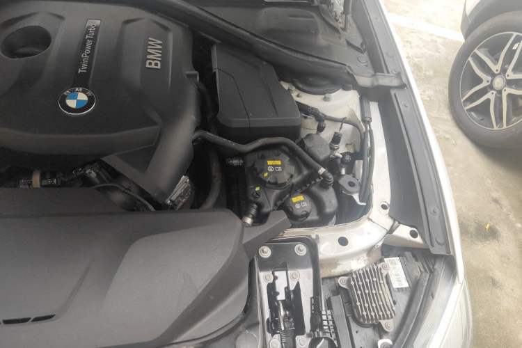 Used BMW 3 Series GT 2019 320i M Sport Package Engine Bay Left
