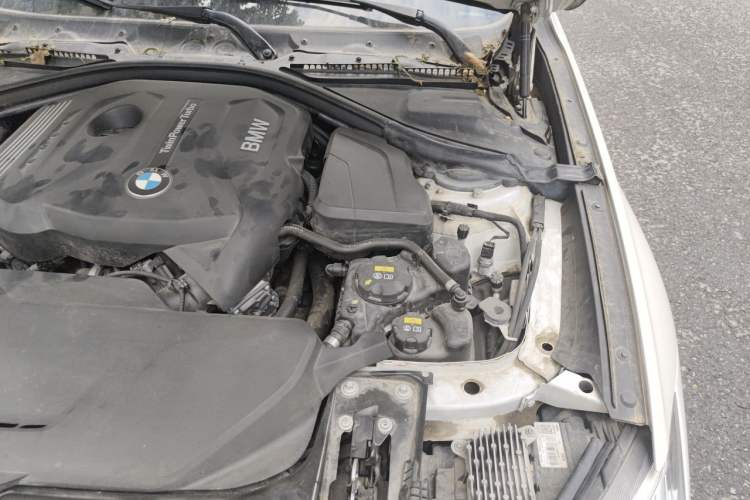 Used BMW 3 Series GT 2019 320i M Sport Package Engine Bay Left