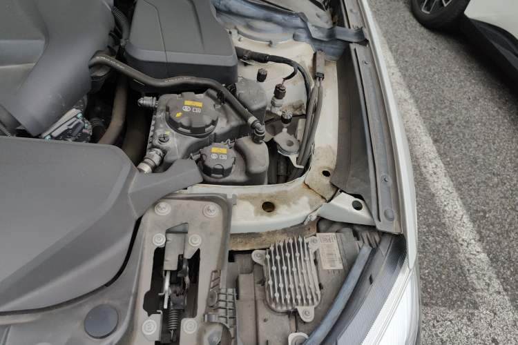 Used BMW 3 Series GT 2019 320i M Sport Night Edition Engine Bay Left