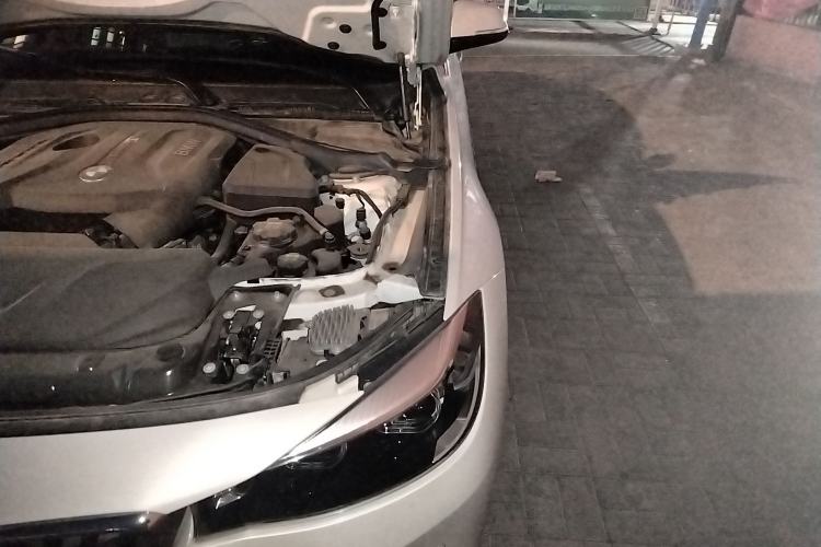 Used BMW 3 Series GT 2019 320i M Sport Package Engine Bay Left