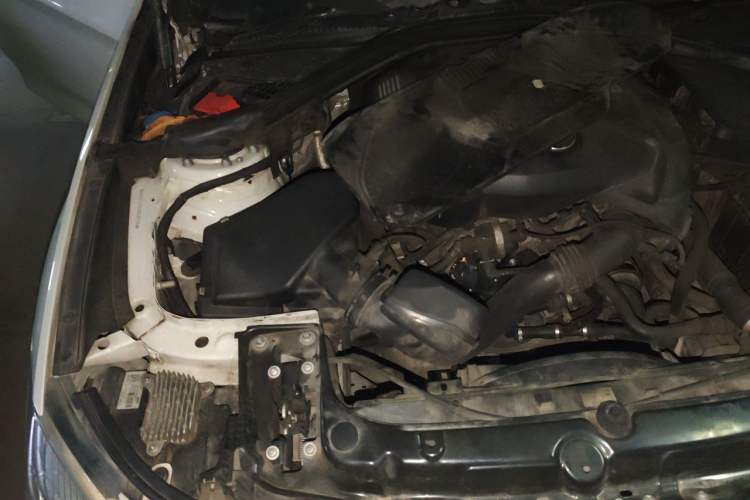 Used BMW 3 Series GT 2019 320i Sport Edition Engine Bay Right