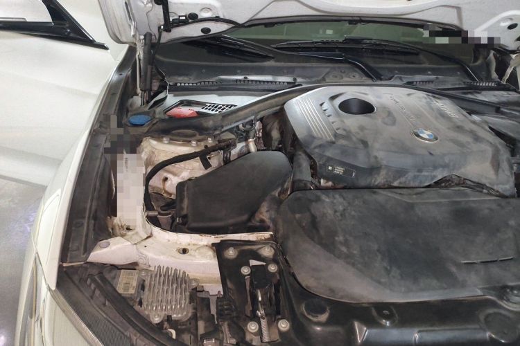 Used BMW 3 Series GT 2019 320i M Sport Package Engine Bay Right