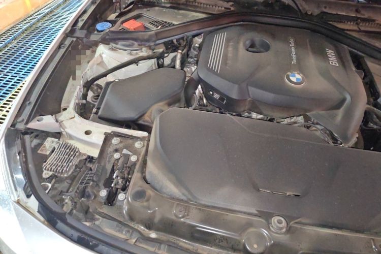 Used BMW 3 Series GT 2019 320i M Sport Package Engine Bay Right