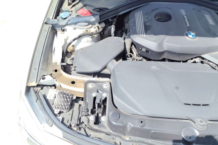 Used BMW 3 Series GT 2019 320i M Sport Package Engine Bay Right