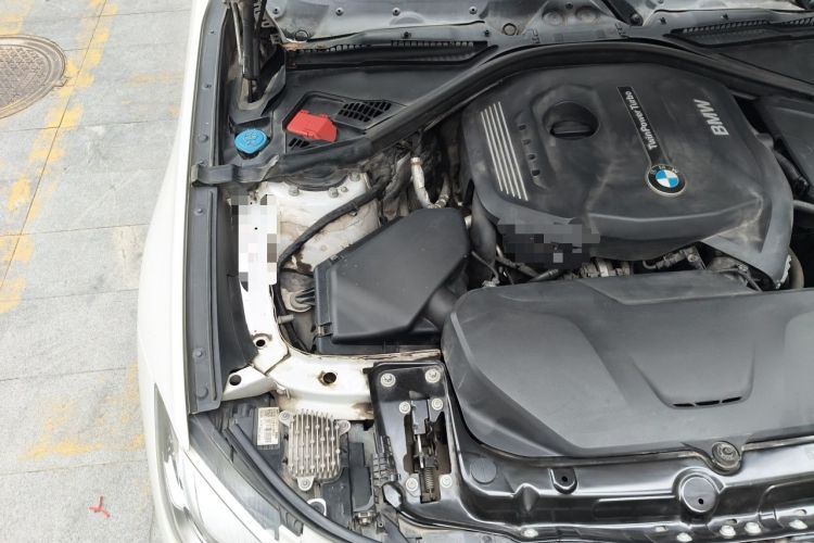 Used BMW 3 Series GT 2019 320i M Sport Package Engine Bay Right