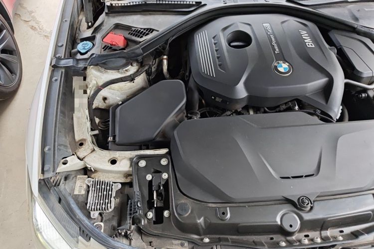 Used BMW 3 Series GT 2019 320i M Sport Package Engine Bay Right