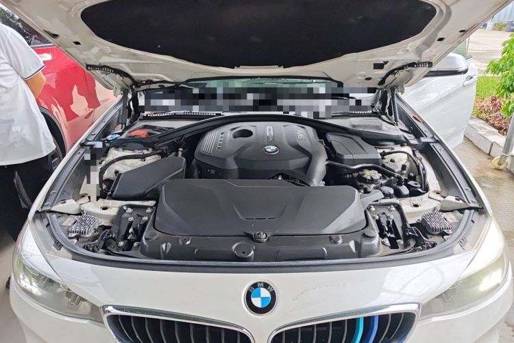 Used BMW 3 Series GT 2019 320i M Sport Package Engine Bay