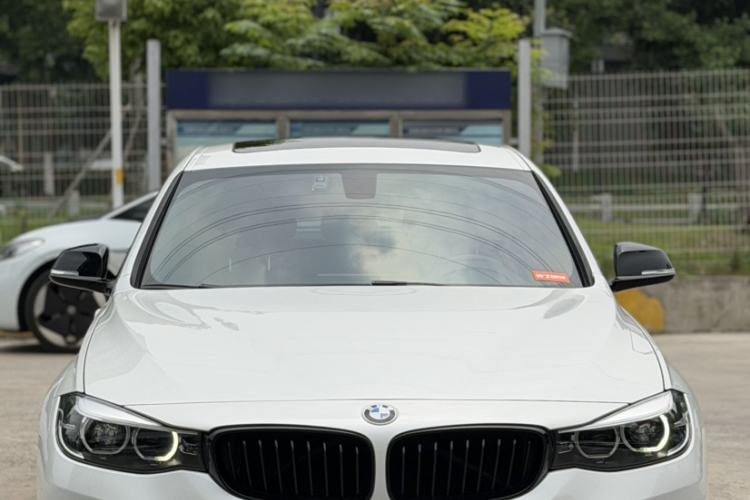 Used BMW 3 Series GT 2019 320i M Sport Night Edition Exterior 1