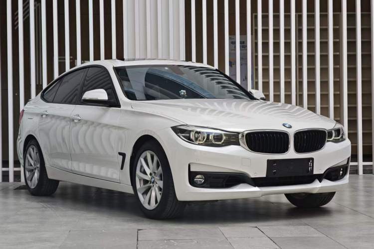 Used BMW 3 Series GT 2019 320i Sport Edition Exterior 1